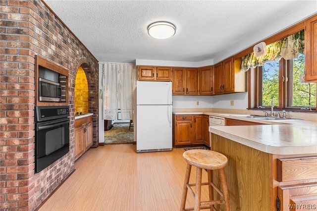 47 Windridge Court, Amherst, NY 14221