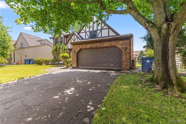 47 Windridge Court, Amherst, NY 14221