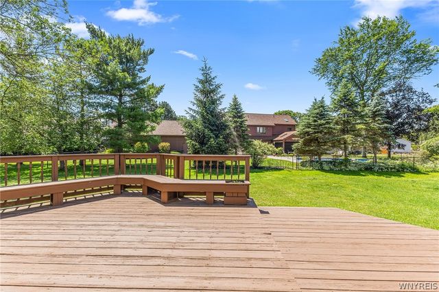 47 Windridge Court, Amherst, NY 14221