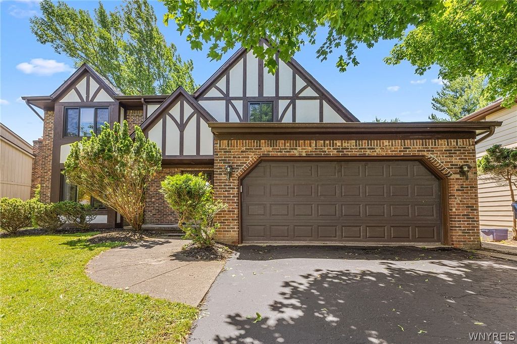 47 Windridge Court, Amherst, NY 14221