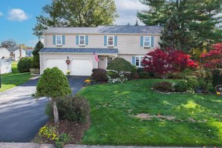 16 Glenwood Drive, Wethersfield, CT 06109