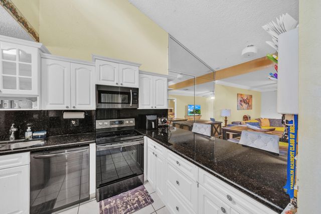 3920 SW 69th Terrace 7-S, Miramar, FL 33023