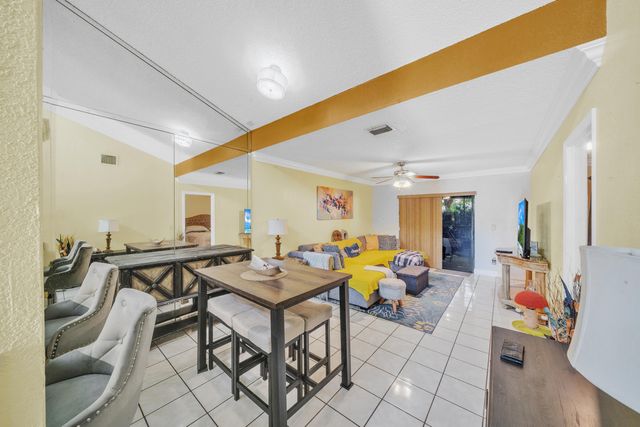 3920 SW 69th Terrace 7-S, Miramar, FL 33023