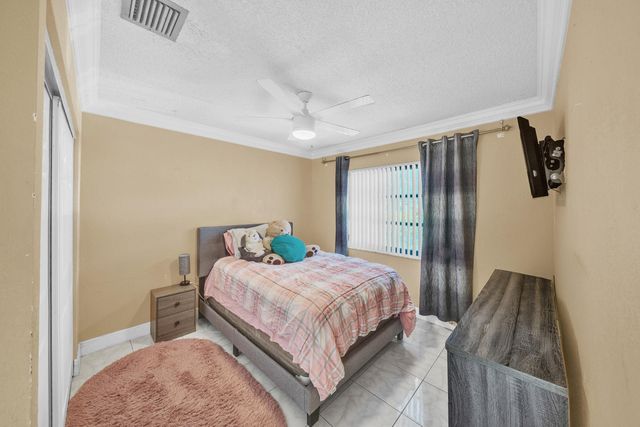 3920 SW 69th Terrace 7-S, Miramar, FL 33023