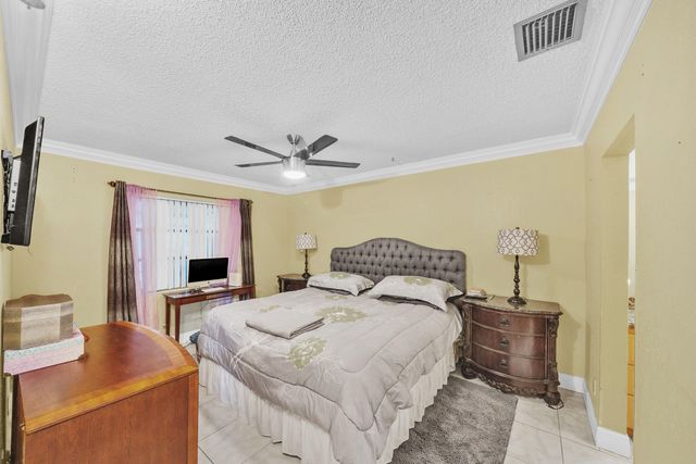 3920 SW 69th Terrace 7-S, Miramar, FL 33023