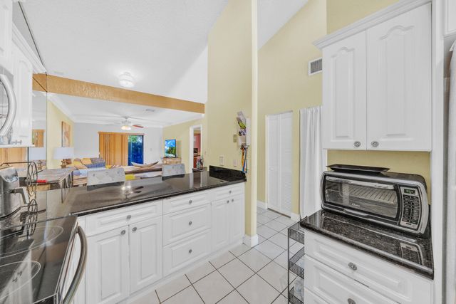 3920 SW 69th Terrace 7-S, Miramar, FL 33023