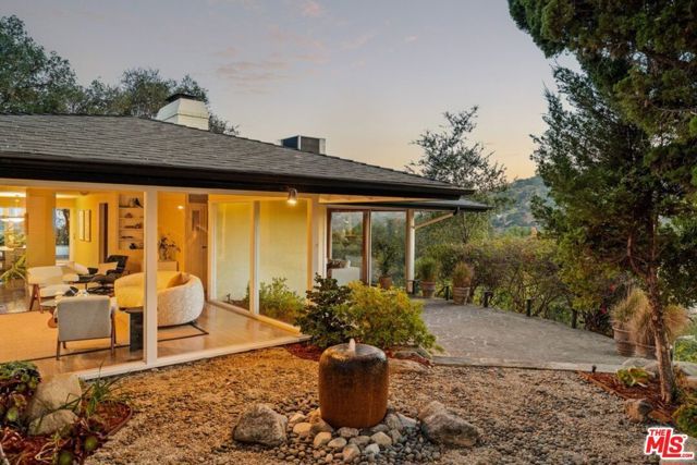 2940 Marcia Road, Glendale, CA 91208