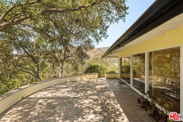2940 Marcia Road, Glendale, CA 91208
