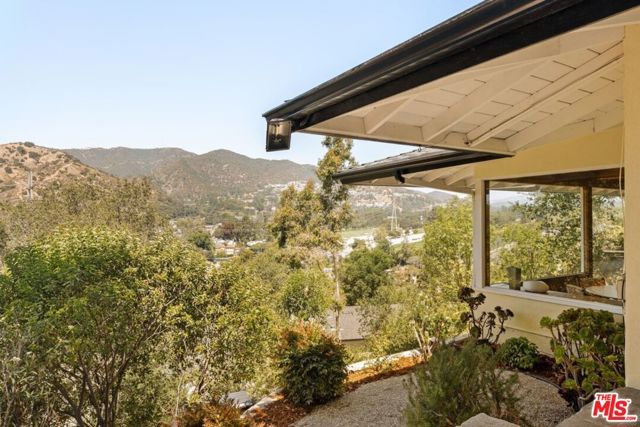 2940 Marcia Road, Glendale, CA 91208