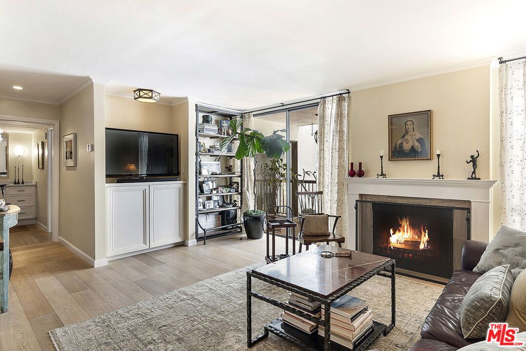 906 N Doheny Drive 510, West Hollywood, CA 90069 — photo 3