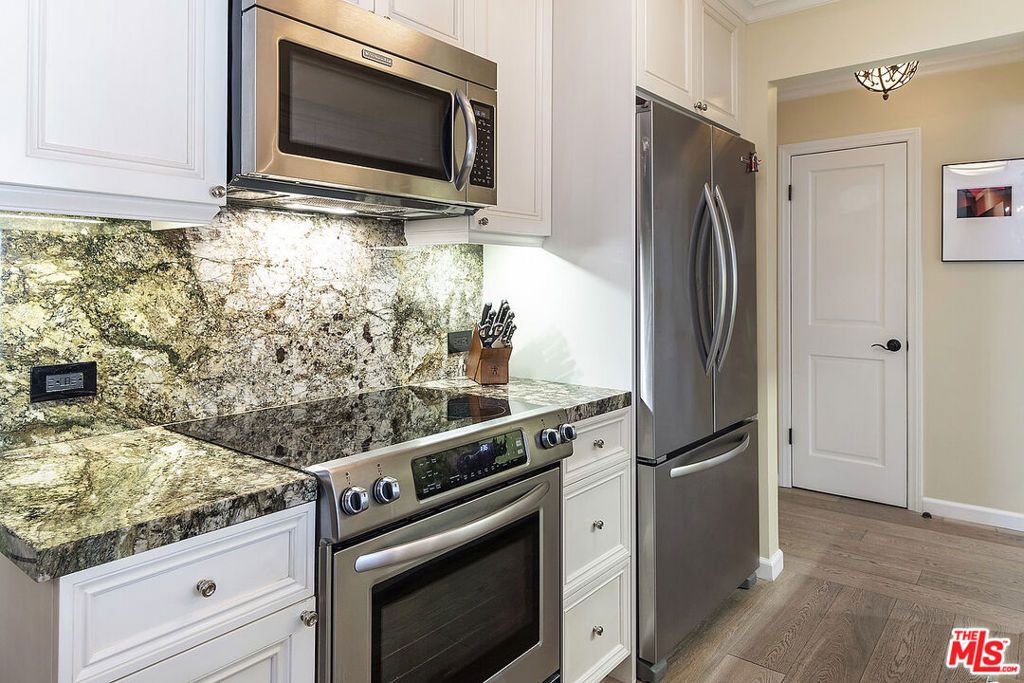 906 N Doheny Drive 510, West Hollywood, CA 90069 — photo 5