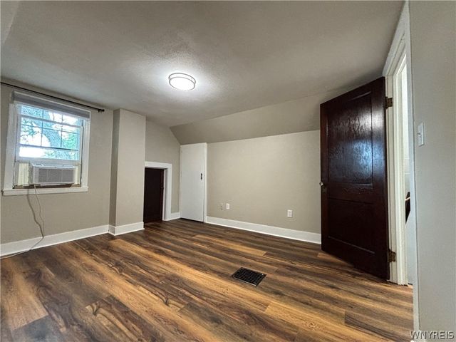 27 Brandel Avenue, Lancaster, NY 14086