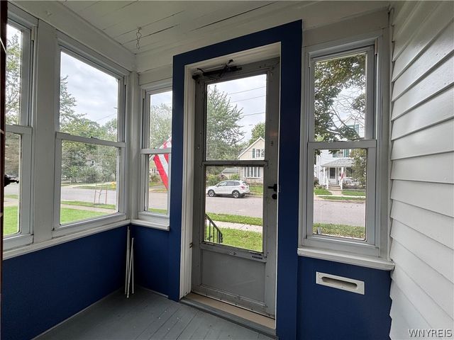 27 Brandel Avenue, Lancaster, NY 14086