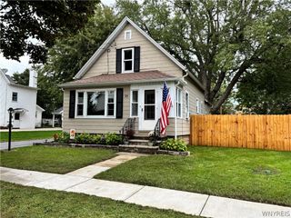 27 Brandel Avenue, Lancaster, NY 14086