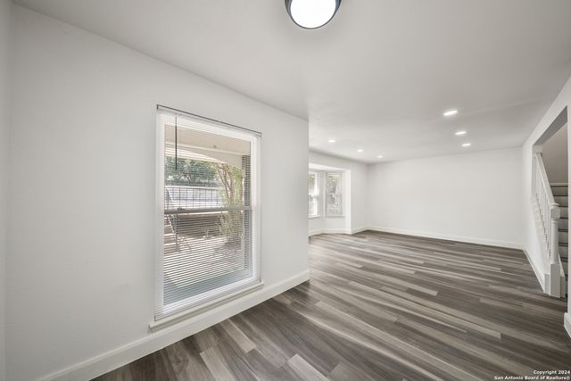 5333 Callaghan Rd, San Antonio, TX 78228