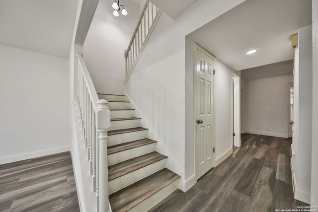 5333 Callaghan Rd, San Antonio, TX 78228