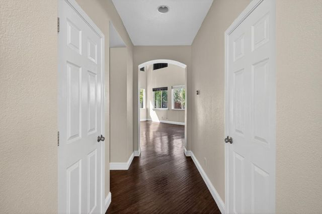 235 Mississippi Dr, Yuba City, CA 95991