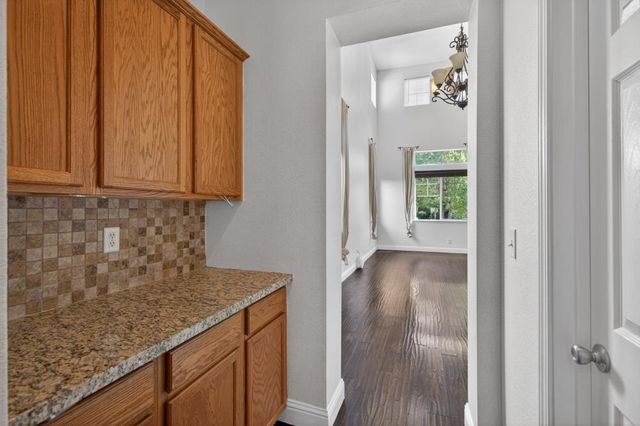 235 Mississippi Dr, Yuba City, CA 95991