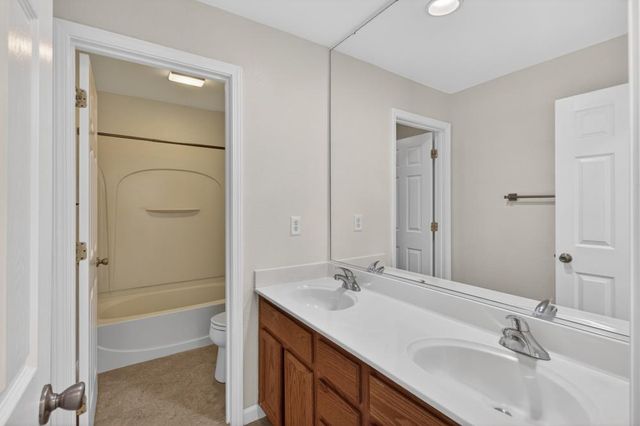 235 Mississippi Dr, Yuba City, CA 95991