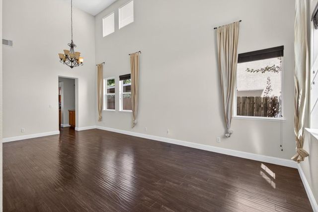 235 Mississippi Dr, Yuba City, CA 95991