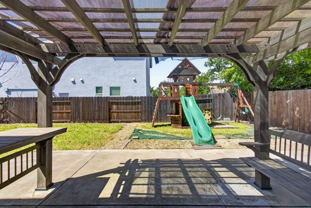 235 Mississippi Dr, Yuba City, CA 95991