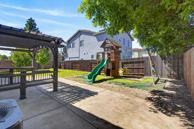 235 Mississippi Dr, Yuba City, CA 95991