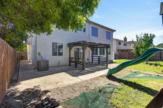 235 Mississippi Dr, Yuba City, CA 95991