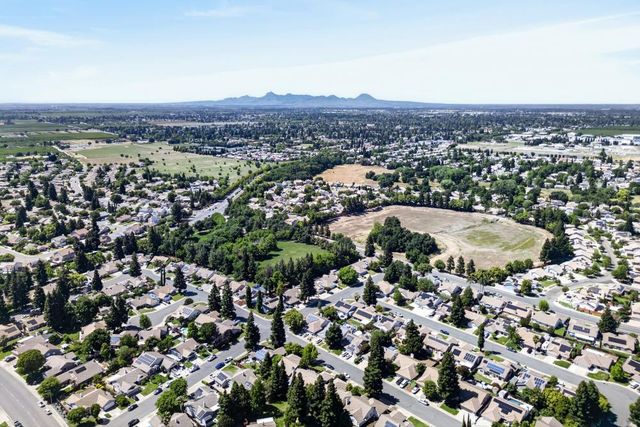 235 Mississippi Dr, Yuba City, CA 95991