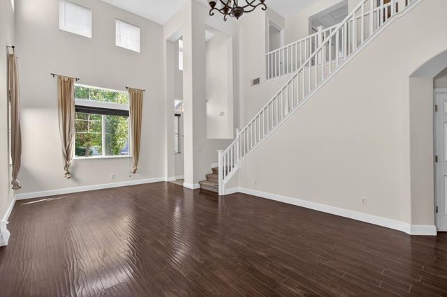 235 Mississippi Dr, Yuba City, CA 95991
