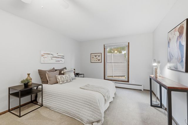709 11th Avenue S 5, Hopkins, MN 55343