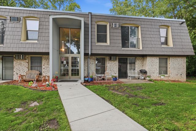 709 11th Avenue S 5, Hopkins, MN 55343