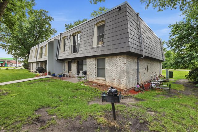 709 11th Avenue S 5, Hopkins, MN 55343