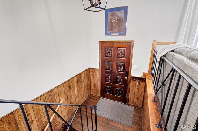 532 Golden Valley Drive, St Louis, MO 63129