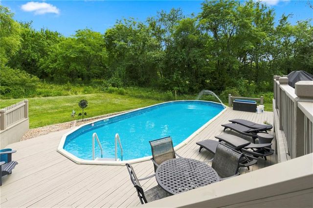 16901 E 215th Street, Peculiar, MO 64078