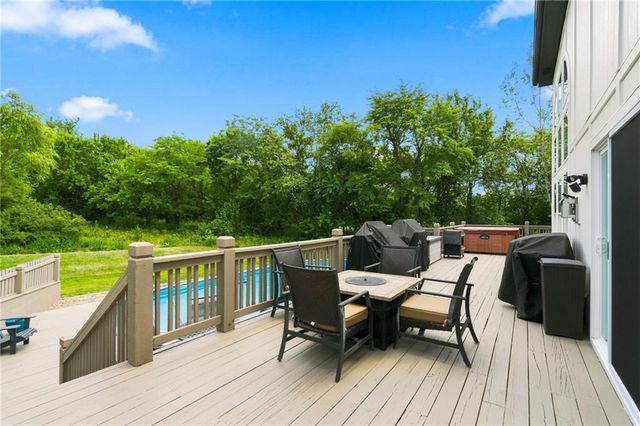 16901 E 215th Street, Peculiar, MO 64078
