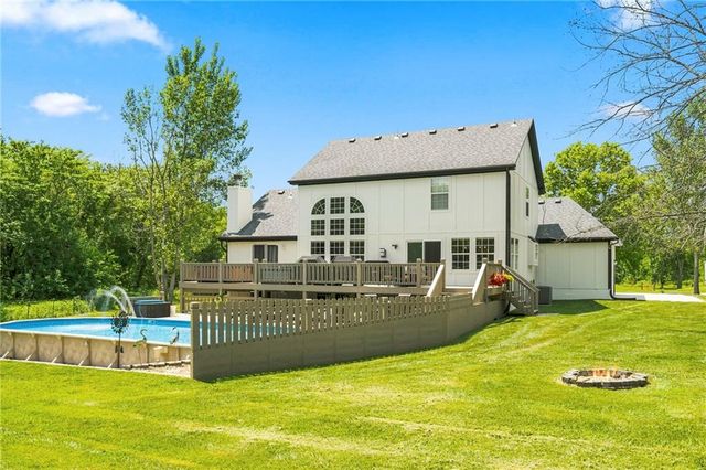 16901 E 215th Street, Peculiar, MO 64078