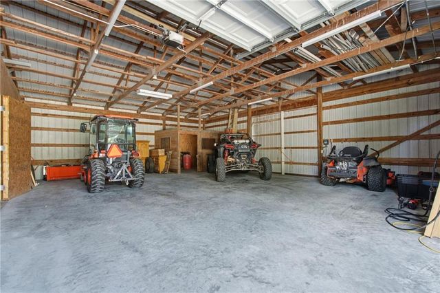 16901 E 215th Street, Peculiar, MO 64078