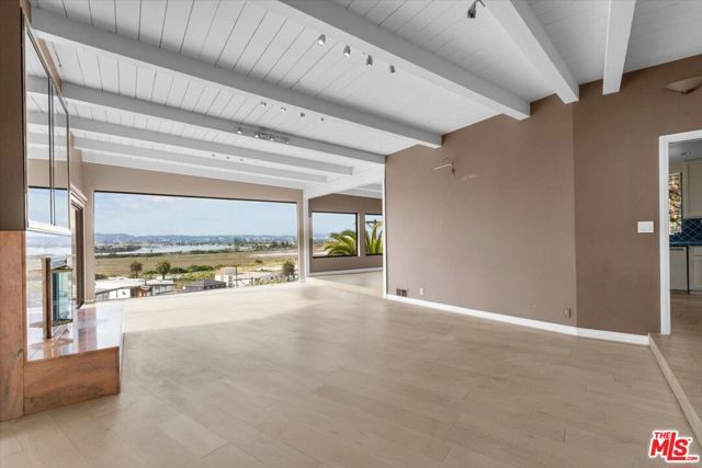 243 Montreal Street, Playa Del Rey (los Angeles), CA 90293
