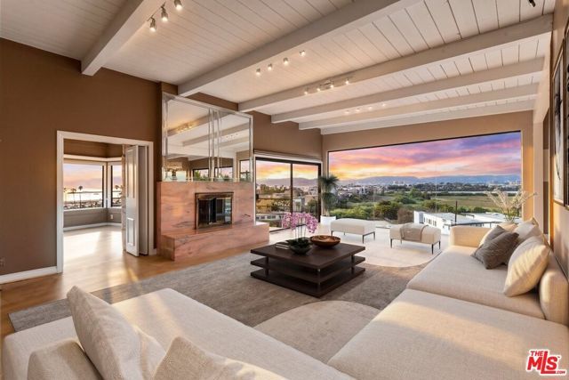 243 Montreal Street, Playa Del Rey (los Angeles), CA 90293
