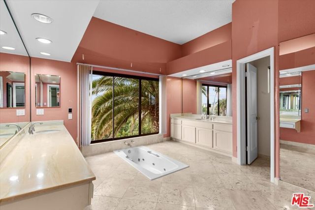 243 Montreal Street, Playa Del Rey (los Angeles), CA 90293