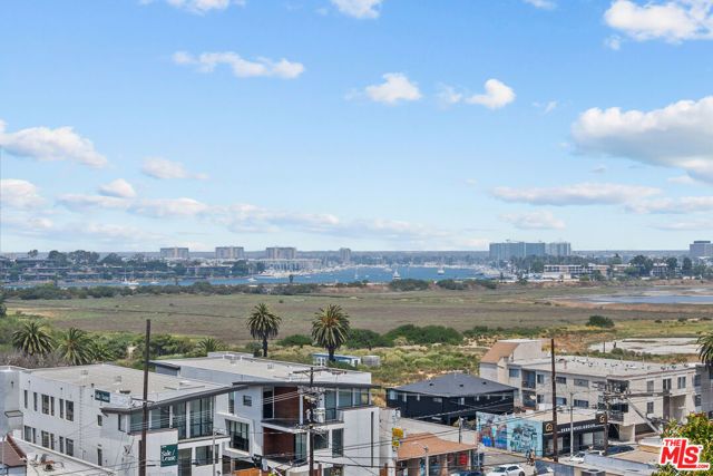 243 Montreal Street, Playa Del Rey (los Angeles), CA 90293