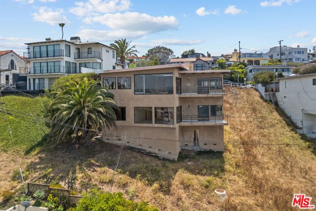 243 Montreal Street, Playa Del Rey (los Angeles), CA 90293