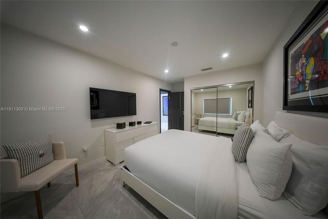 1242 NE 81st Ter, Miami, FL 33138