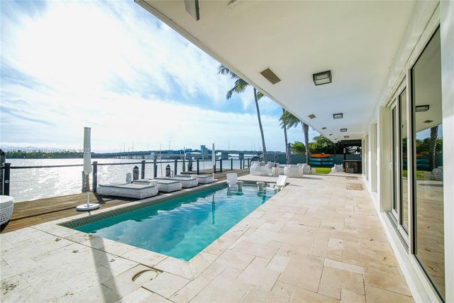 1242 NE 81st Ter, Miami, FL 33138