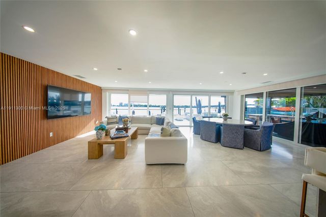 1242 NE 81st Ter, Miami, FL 33138