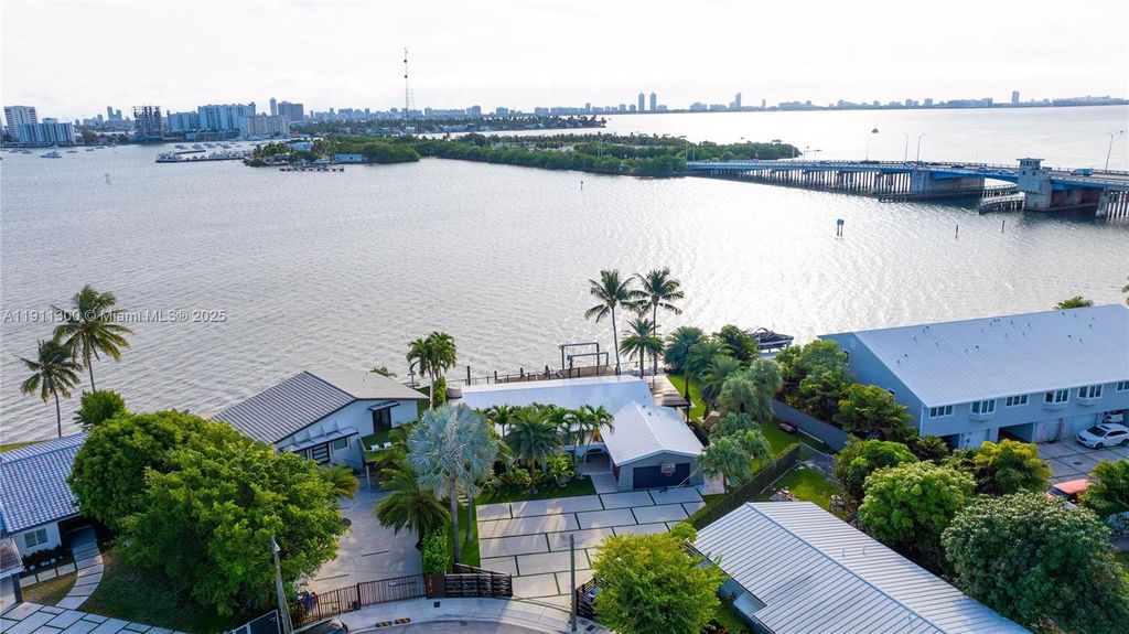 1242 NE 81st Ter, Miami, FL 33138