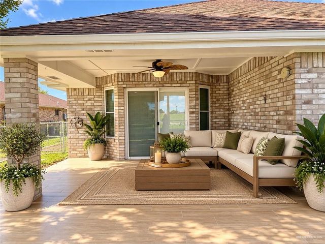 7454 Floyd Drive, Mission, TX 78572