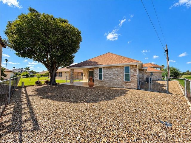 7454 Floyd Drive, Mission, TX 78572