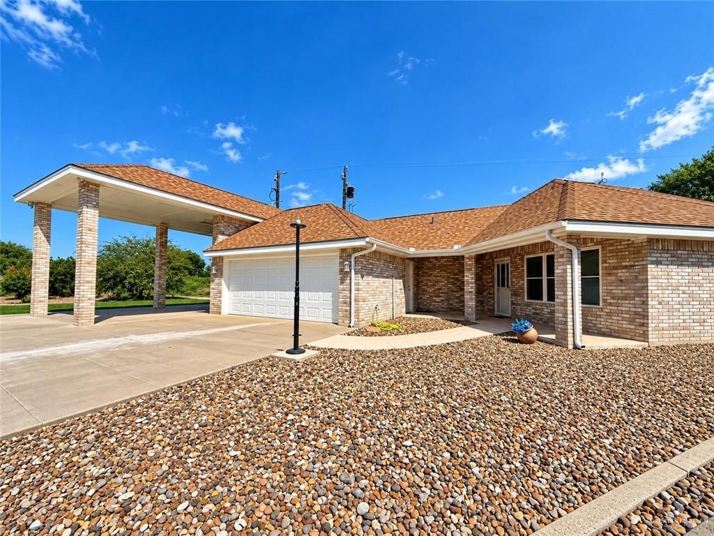7454 Floyd Drive, Mission, TX 78572