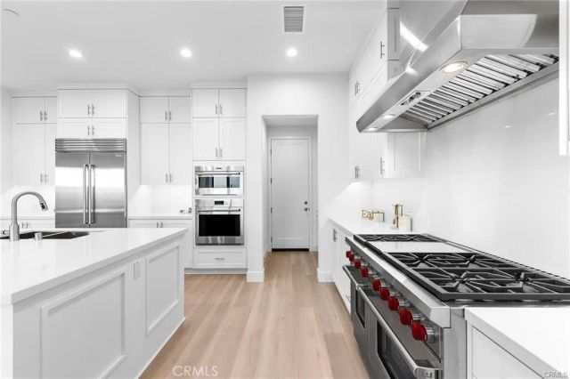 118 Sunnybank, Irvine, CA 92618